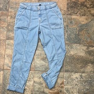 5 For $50🔥  White House Black Market Light Blue Ankle Cropped OR Full Jeans